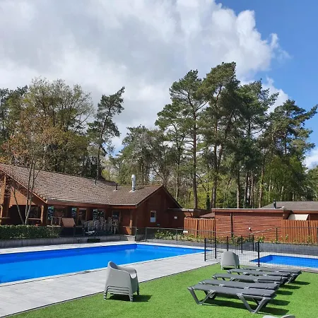 아파트 11, In Het Bos *